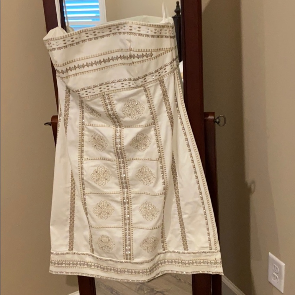 Strapless dress